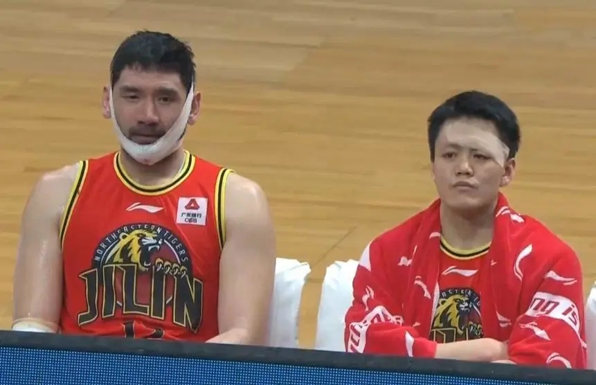 ??楊瀚森稱(chēng)NBA比CBA更文明？我什么時(shí)候看到這張圖能不笑啊