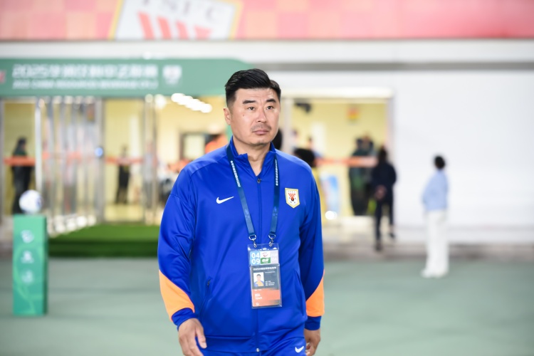 韓鵬：臨時接到代理主帥任務(wù)大家都很投入，陳澤仕、依木蘭有傷